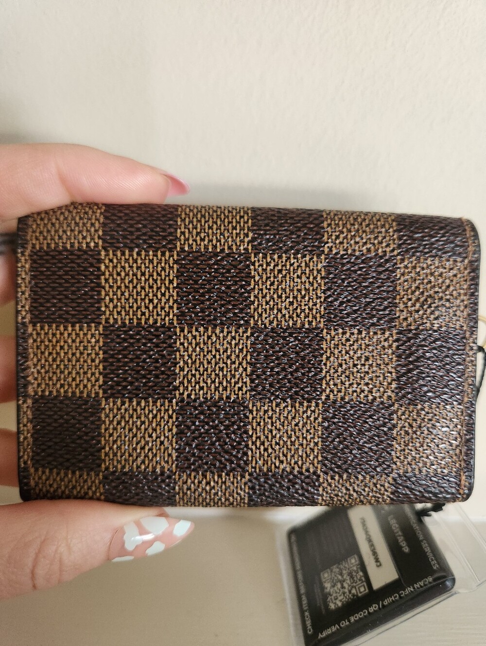 Louis Vuitton Damier Ebene 6 Key Holder With Certificate Of Authenticity - Picture 8 of 12